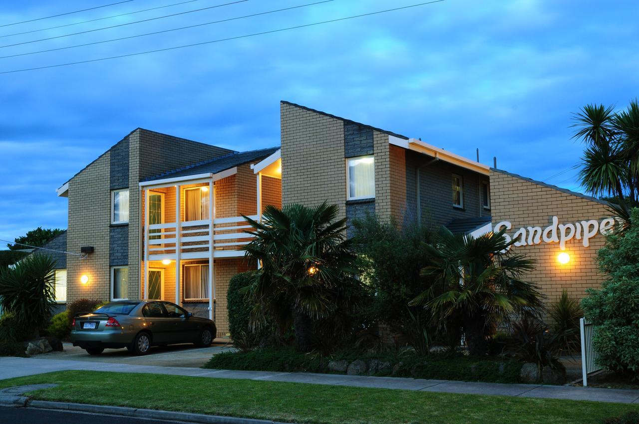 Sandpiper Holiday Apartments Лейкс Ентранс Екстериор снимка