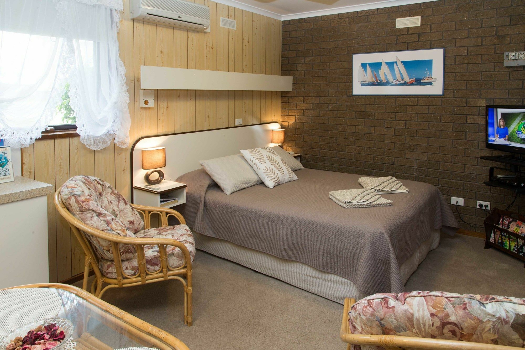 Sandpiper Holiday Apartments Лейкс Ентранс Екстериор снимка