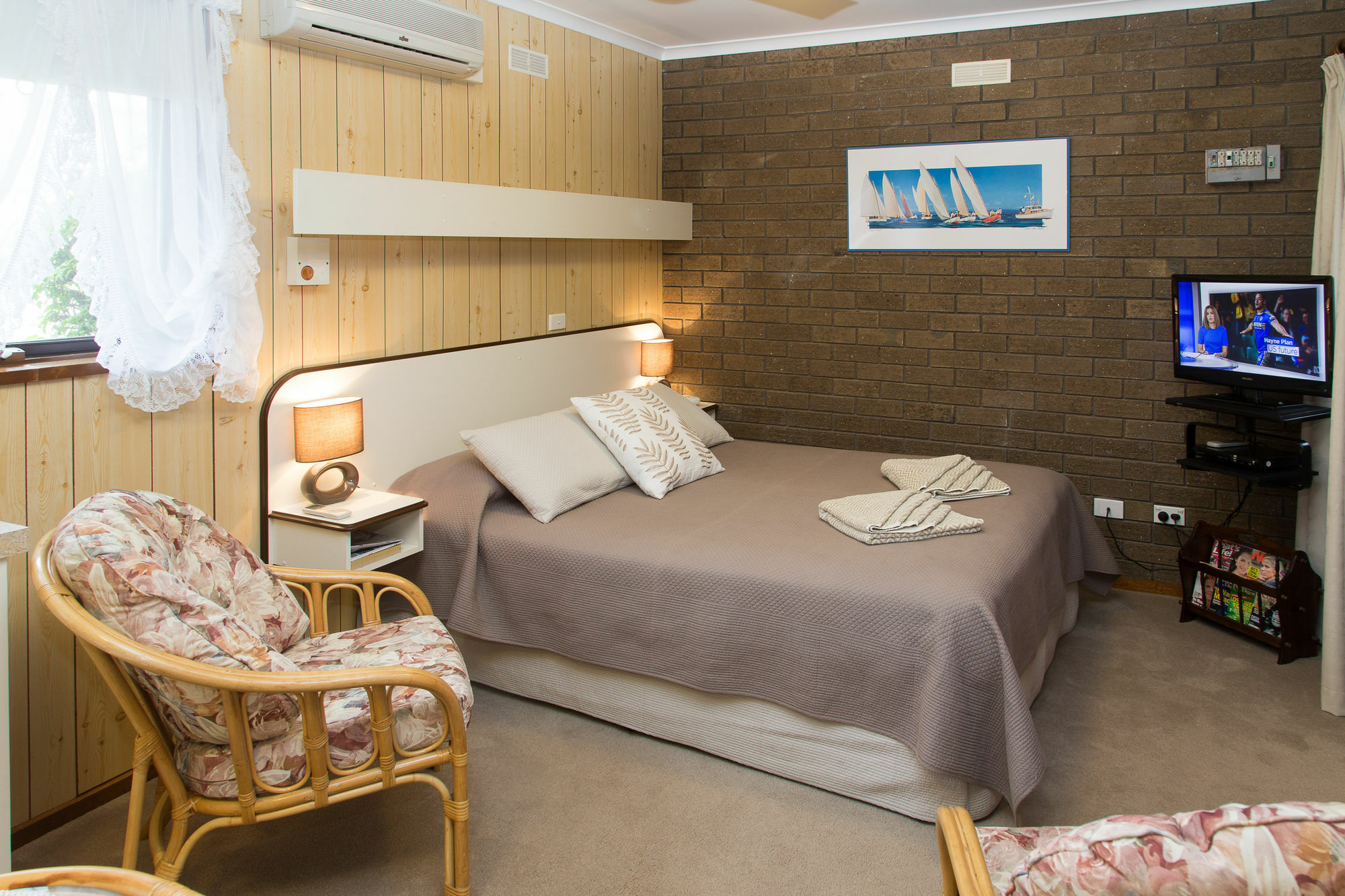 Sandpiper Holiday Apartments Лейкс Ентранс Екстериор снимка