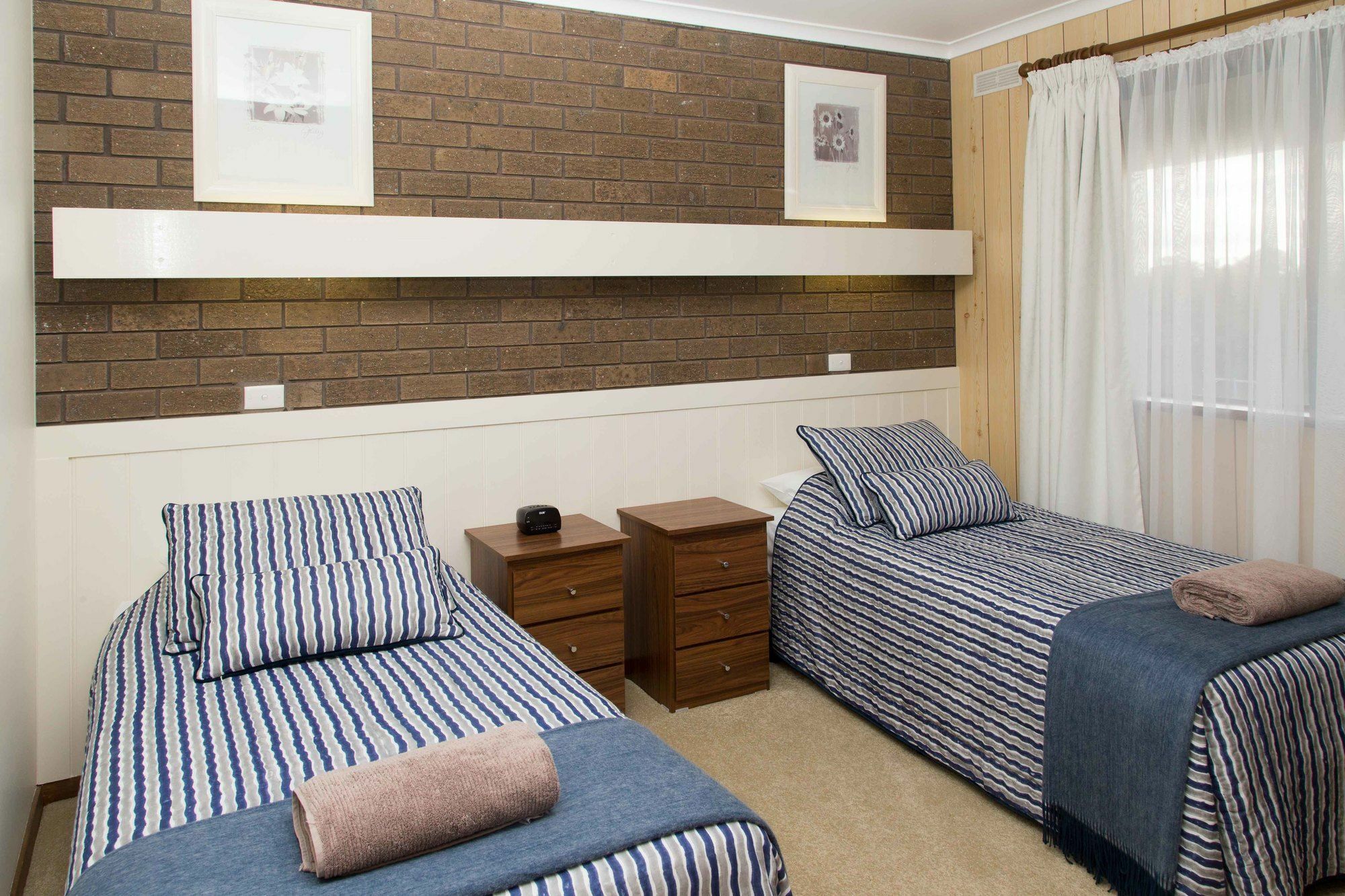 Sandpiper Holiday Apartments Лейкс Ентранс Екстериор снимка