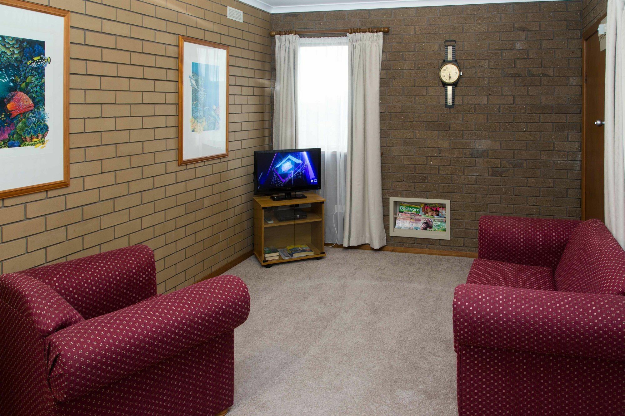Sandpiper Holiday Apartments Лейкс Ентранс Екстериор снимка